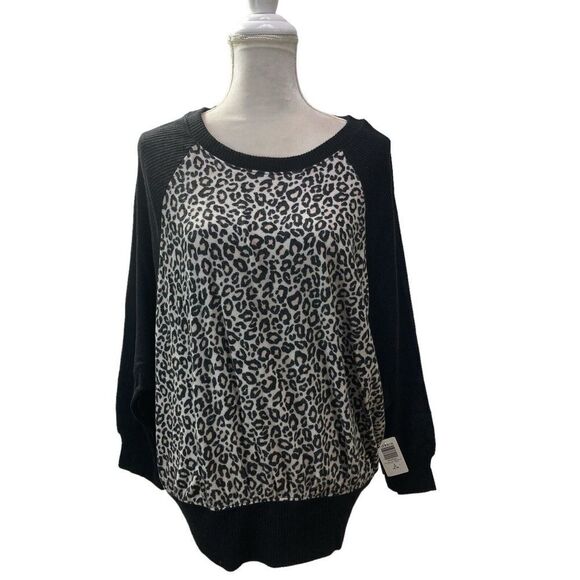 NWT Torrid  Batwing Animal‎ Print Pullover Sweatshirt Size 2X 18-20 Black Beige - Picture 1 of 15
